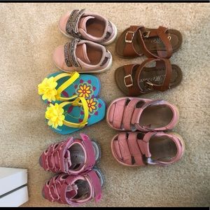 Toddler shoes, size 4, fit my 1.5 year old